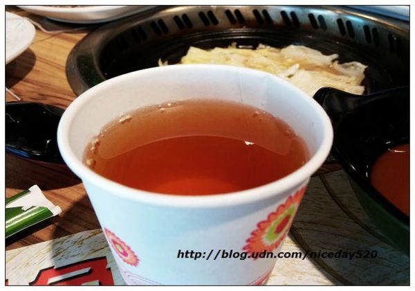 旺角迷你石頭火鍋(中華店):萬華區美食|旺角迷你石頭火鍋(中華店)~梅花豬肉鮮嫩可口