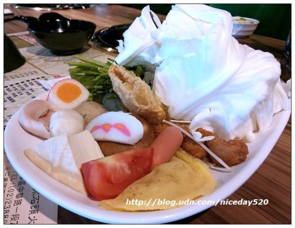 旺角迷你石頭火鍋(中華店):萬華區美食|旺角迷你石頭火鍋(中華店)~梅花豬肉鮮嫩可口