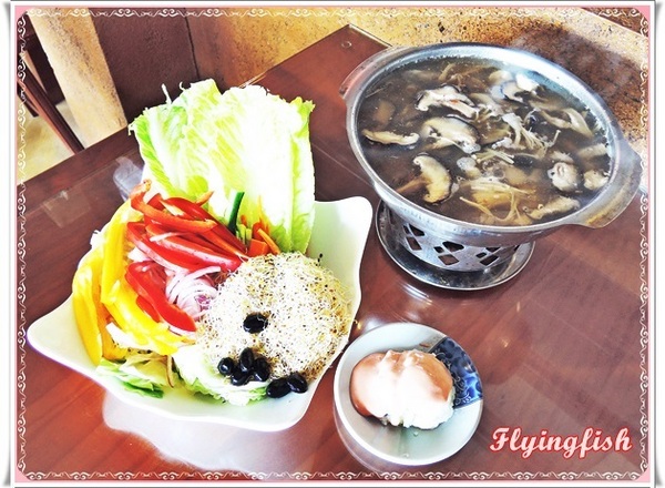 老媽媽桶仔雞:✜ 健康美味滴鄉村料理-宜蘭員山「老媽媽桶仔雞」◕‿◠。