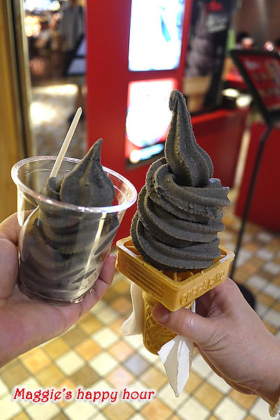 大心 新泰式麵食：【大心新泰式麵食－全球首店】瓦城餐飲集團。好吃的泰式酸辣麵套餐