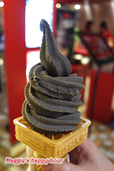 大心 新泰式麵食：【大心新泰式麵食－全球首店】瓦城餐飲集團。好吃的泰式酸辣麵套餐