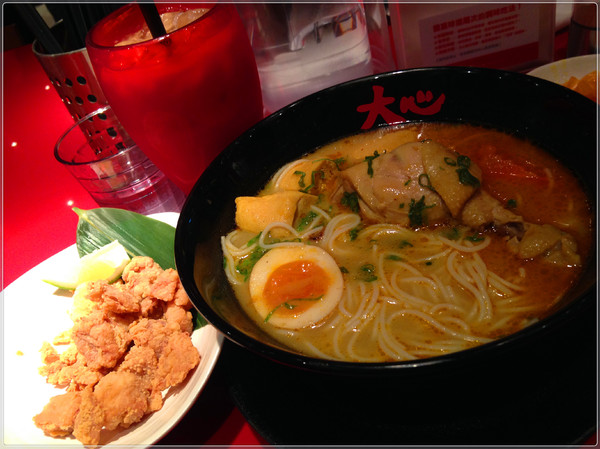 瓦城大心新泰式麵食館:【♥美食】瓦城新品牌大大滿足大大開心-大心新泰式麵食 Very Thai Noodles