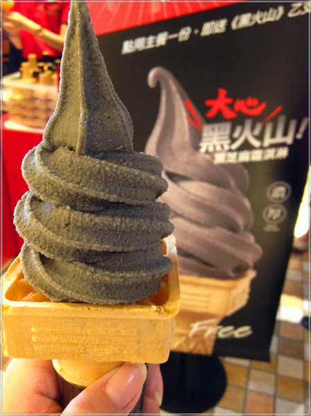 瓦城大心新泰式麵食館:【♥美食】瓦城新品牌大大滿足大大開心-大心新泰式麵食 Very Thai Noodles