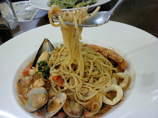 艾莉斯的家：Iris's艾莉斯的家-三民區大豐二路536號