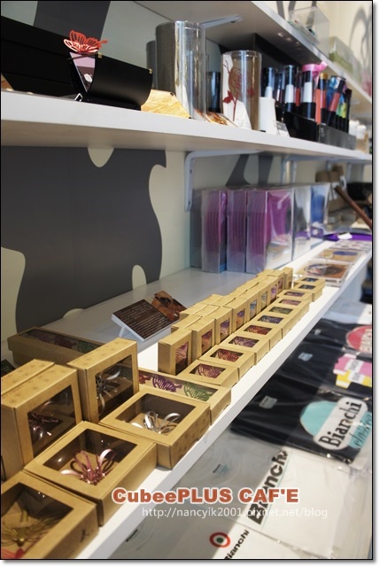 Cubeeplus咖啡:台北內湖。復仇者聯盟人物一次到位【cubeePLUS CAFE】