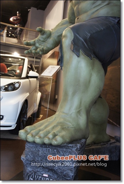 Cubeeplus咖啡:台北內湖。復仇者聯盟人物一次到位【cubeePLUS CAFE】