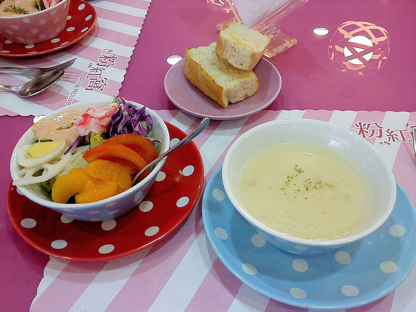 粉紅窩(文山店):粉紅窩咖啡屋-鳳山區文濱路71號