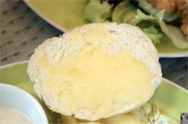 CafeHuHa! 呼哈咖啡：台北 天母 呼哈咖啡~夢幻馬車悠閒度日去