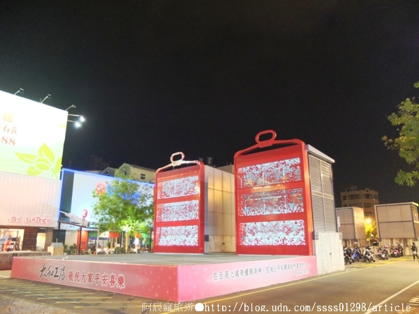 海安路藝術街:【旅行遊記。台南中西區】海安路裝置藝術街。錯誤沒落後的重塑 城市與藝術蹦出新的火花