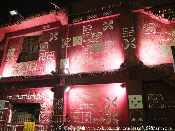 海安路藝術街:【旅行遊記。台南中西區】海安路裝置藝術街。錯誤沒落後的重塑 城市與藝術蹦出新的火花