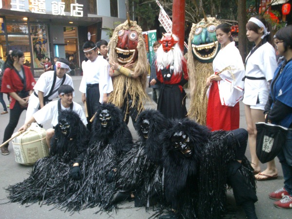 溪頭妖怪村:完整主題、日本味的