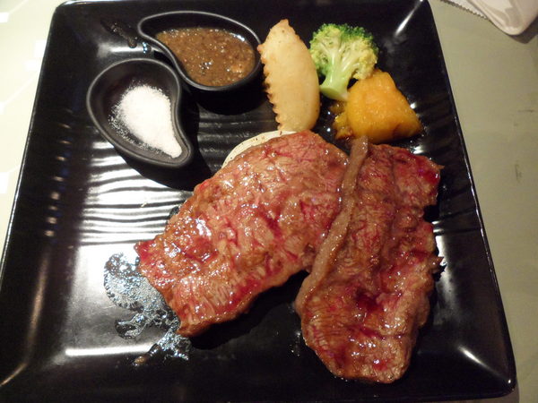 陶板屋和風創作料理(彰化東民店):【彰化市區.美食 】陶板屋和風創作料理