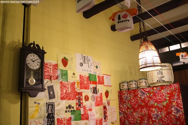 九日味噌燒肉丼專門店：九日味噌燒肉丼專門店❤牛排丼飯、烤餅抓住我的胃了~103.05.28