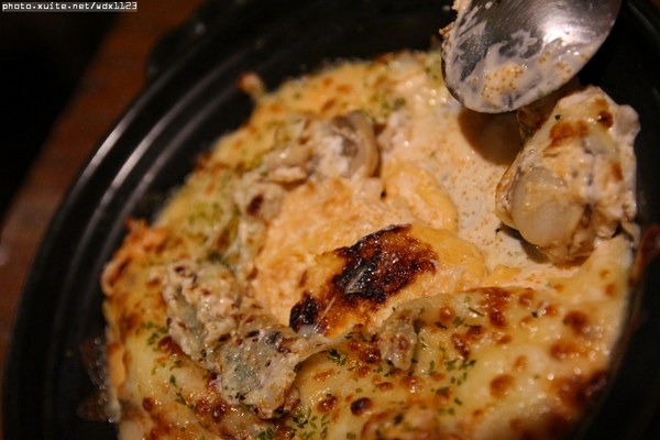 九日味噌燒肉丼專門店：九日味噌燒肉丼專門店❤牛排丼飯、烤餅抓住我的胃了~103.05.28