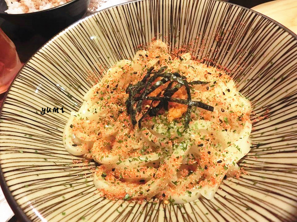 九日味噌燒肉丼專門店：【台中食記】巨無霸手臂蝦~緊緊抓住我的胃＠九日味噌燒肉丼專門店