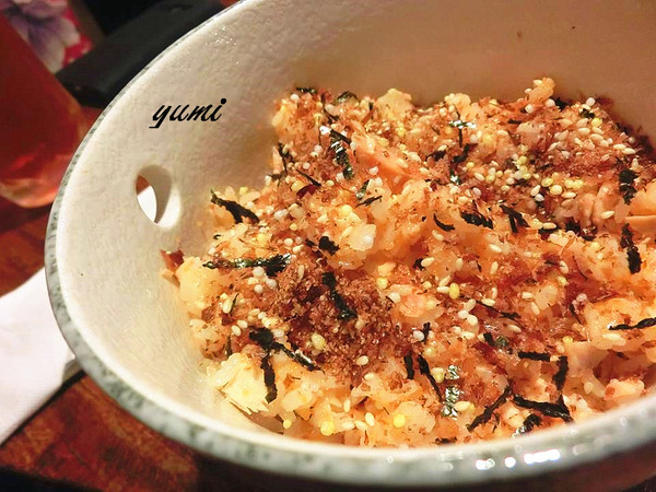 九日味噌燒肉丼專門店：【台中食記】巨無霸手臂蝦~緊緊抓住我的胃＠九日味噌燒肉丼專門店