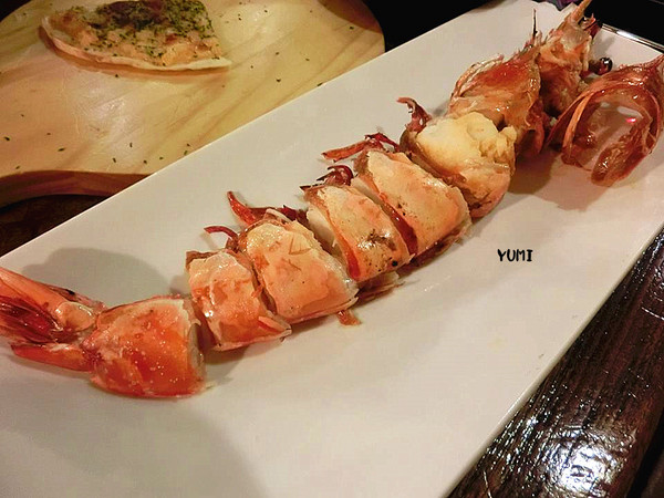 九日味噌燒肉丼專門店：【台中食記】三訪!!! 超犯規巨無霸手臂蝦又霸氣登場(真的是療癒系美食)@九日味噌燒肉丼專門店