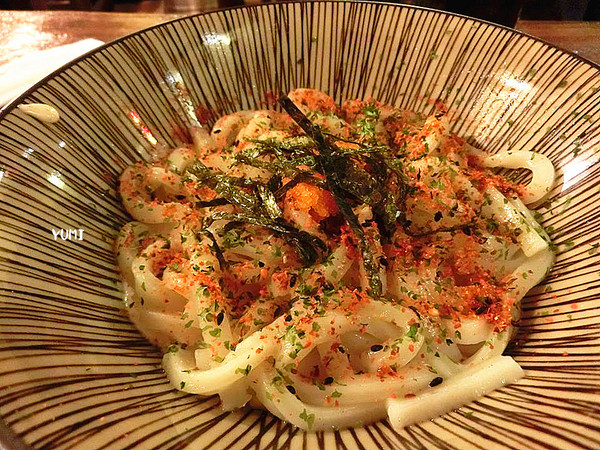 九日味噌燒肉丼專門店：【台中食記】三訪!!! 超犯規巨無霸手臂蝦又霸氣登場(真的是療癒系美食)@九日味噌燒肉丼專門店