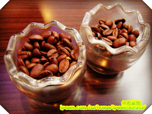 All Pass 歐派 比利時鬆餅：【台南-成大商圈】「超有料」的烈日鬆餅...好吃!《All Pass 歐派 比利時鬆餅》