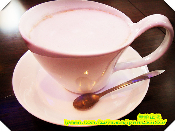 All Pass 歐派 比利時鬆餅：【台南-成大商圈】「超有料」的烈日鬆餅...好吃!《All Pass 歐派 比利時鬆餅》