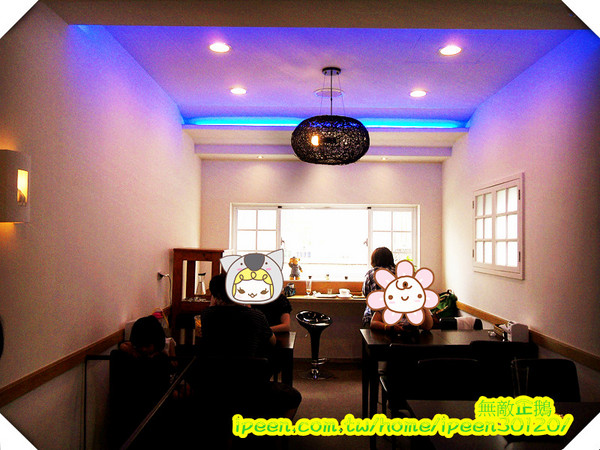 All Pass 歐派 比利時鬆餅：【台南-成大商圈】「超有料」的烈日鬆餅...好吃!《All Pass 歐派 比利時鬆餅》