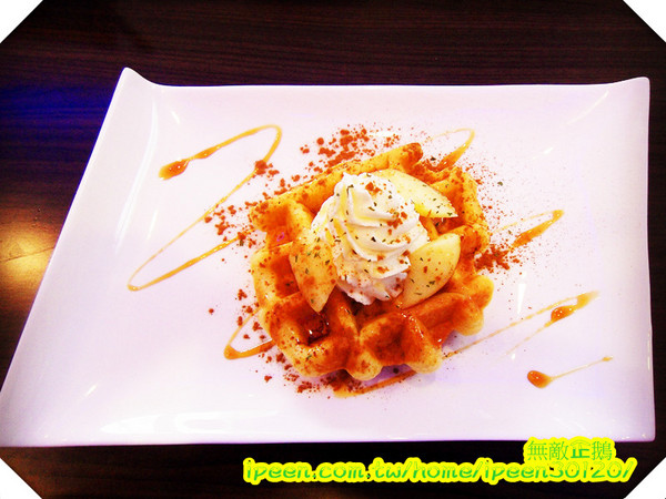 All Pass 歐派 比利時鬆餅：【台南-成大商圈】「超有料」的烈日鬆餅...好吃!《All Pass 歐派 比利時鬆餅》