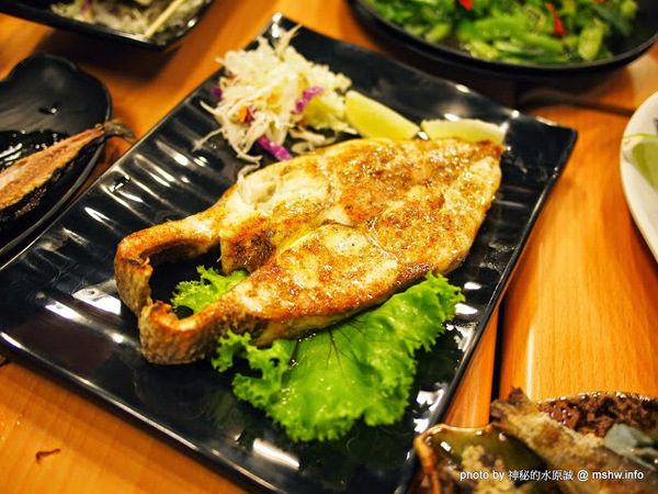 東來屋：【食記】台中Dong Lai Wu東來屋平價啤酒串燒@西屯東海大學BRT東海別墅 : 食材新鮮,烤的還可以,比較建議點海鮮!