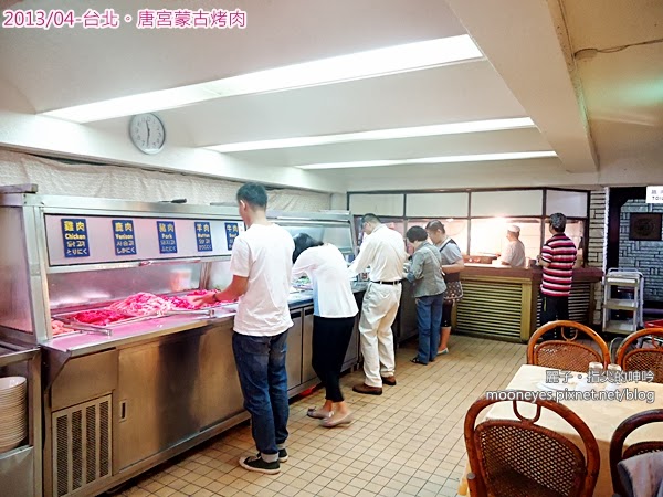 唐宮蒙古烤肉涮羊肉餐廳(松江店):台北中山。唐宮蒙古烤肉:豪邁的大火烤肉、酸白鍋,及麻將秀!