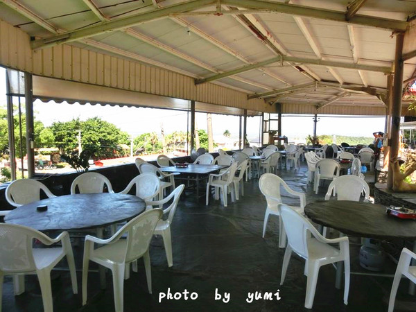 原鄉茶藝土雞城：【邀稿-屏東食記】三地門原住民的在地美食~美味山豬肉、甕仔雞、鴕鳥肉、蜂蛹大餐@原鄉-茶藝土雞城