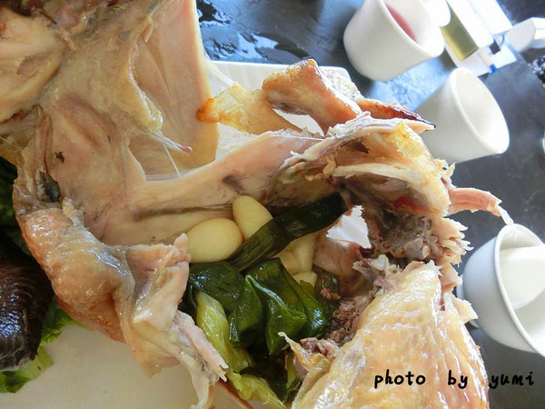 原鄉茶藝土雞城：【邀稿-屏東食記】三地門原住民的在地美食~美味山豬肉、甕仔雞、鴕鳥肉、蜂蛹大餐@原鄉-茶藝土雞城