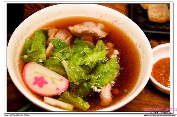 老街懷舊食堂：【美食♥宜蘭】☼ 老街懷舊食堂☼懷舊復古的裝潢，古早味的餐點令人回味無窮♥♥