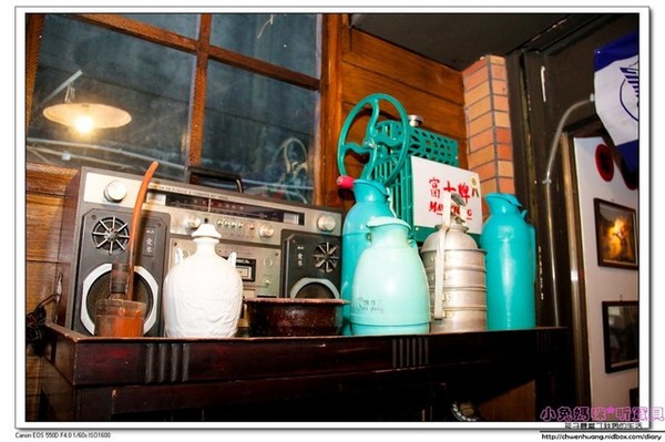 老街懷舊食堂：【美食♥宜蘭】☼ 老街懷舊食堂☼懷舊復古的裝潢，古早味的餐點令人回味無窮♥♥