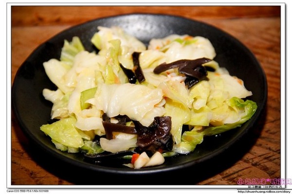 老街懷舊食堂：【美食♥宜蘭】☼ 老街懷舊食堂☼懷舊復古的裝潢，古早味的餐點令人回味無窮♥♥