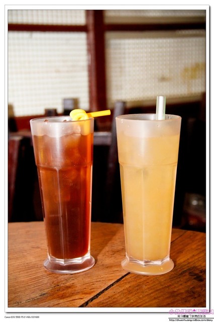 老街懷舊食堂：【美食♥宜蘭】☼ 老街懷舊食堂☼懷舊復古的裝潢，古早味的餐點令人回味無窮♥♥