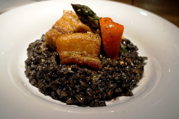 貓下去MEOWVELOUS CAFE：二訪貓下去 : 個性十足的小店~