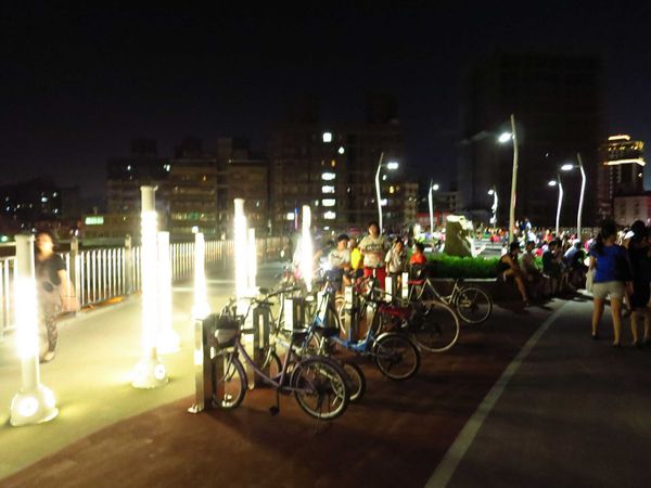 【新莊旅遊】新月橋-散步、河景、美麗橋墩盡收眼底-板橋