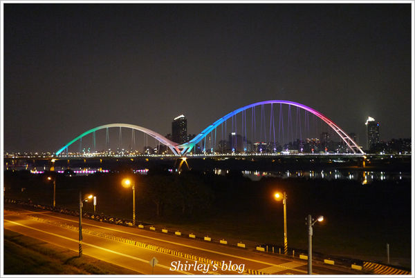 新月橋：新月橋