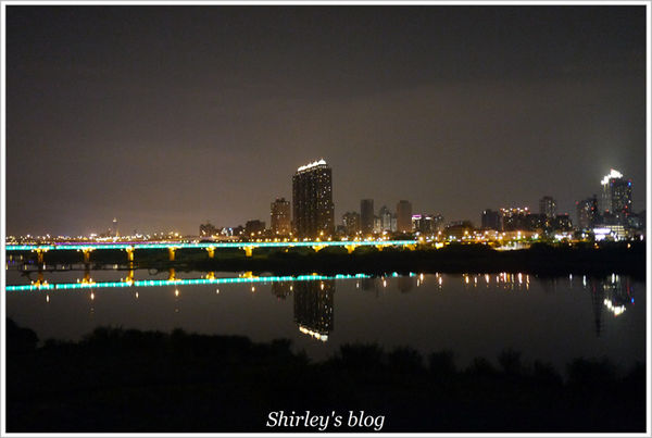 新月橋：新月橋