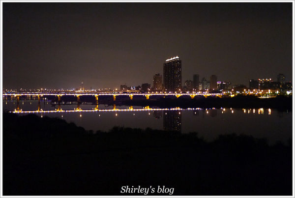 新月橋：新月橋