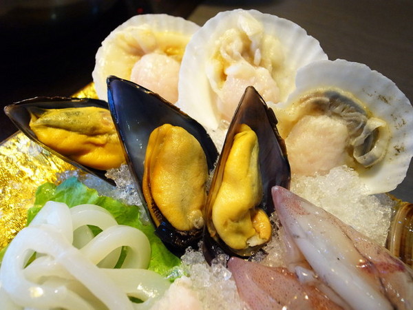 文岩文岩燒蜀辣鴛鴦鍋:<新北|板橋>超高CP值優質吃到飽火鍋~文岩文岩燒蜀辣鴛鴦鍋(邀約)