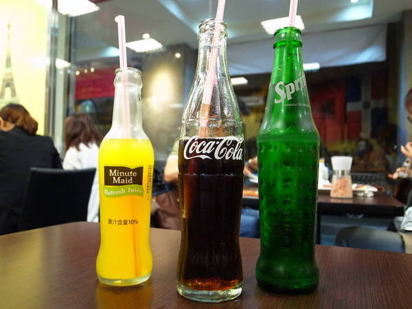 鐵牛原味碳烤牛排：<新北|板橋>嚴選美國CHOICE等級牛肉~平價牛排佼佼者~鐵牛原味碳烤牛排(邀約)