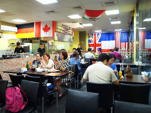 鐵牛原味碳烤牛排：<新北|板橋>嚴選美國CHOICE等級牛肉~平價牛排佼佼者~鐵牛原味碳烤牛排(邀約)