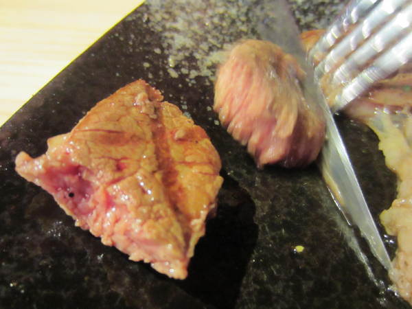 怪獸牛排屋：【橘子雞排】中山捷運站-美式風格之怪獸牛排屋~