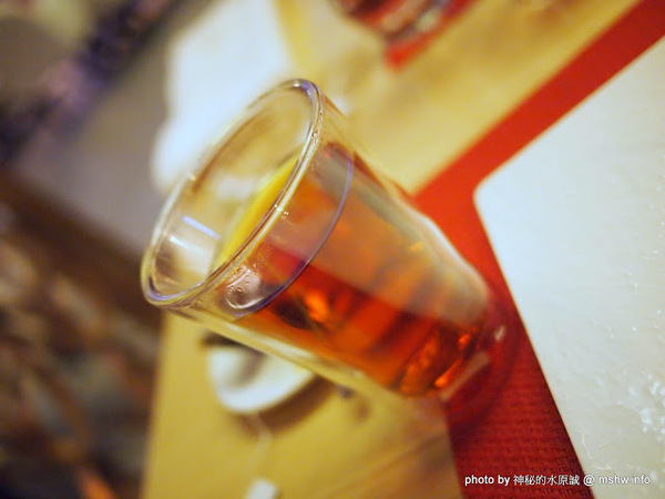 Beluga Restaurant&Bar(Beluga 法式餐酒館)：【食記】台中Beluga Restaurant & Bar 法式餐酒館@西屯 : 炫彩奪目,低調中帶點奢華!米其林等級的南法美味