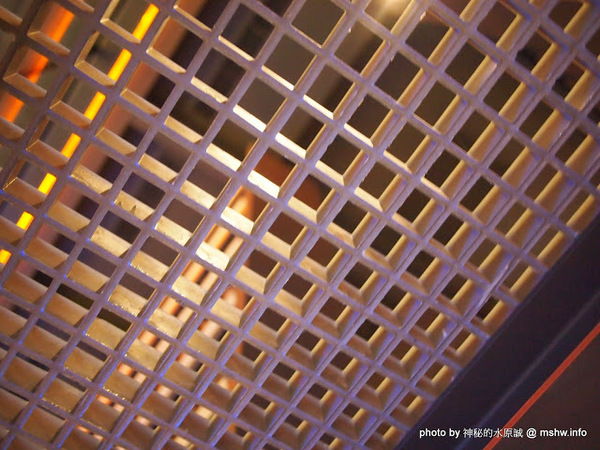 Beluga Restaurant&Bar(Beluga 法式餐酒館)：【食記】台中Beluga Restaurant & Bar 法式餐酒館@西屯 : 炫彩奪目,低調中帶點奢華!米其林等級的南法美味