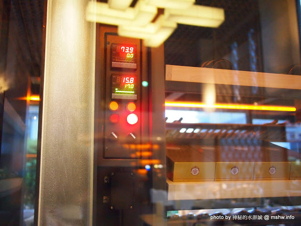 Beluga Restaurant&Bar(Beluga 法式餐酒館)：【食記】台中Beluga Restaurant & Bar 法式餐酒館@西屯 : 炫彩奪目,低調中帶點奢華!米其林等級的南法美味