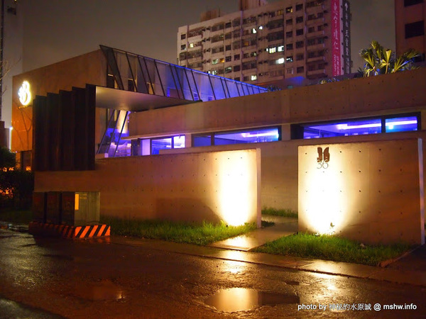 Beluga Restaurant&Bar(Beluga 法式餐酒館)：【食記】台中Beluga Restaurant & Bar 法式餐酒館@西屯 : 炫彩奪目,低調中帶點奢華!米其林等級的南法美味