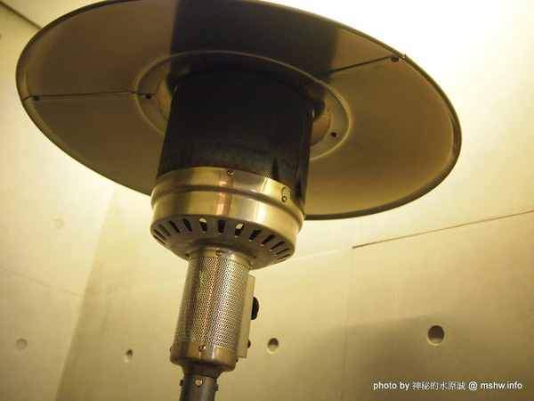 Beluga Restaurant&Bar(Beluga 法式餐酒館)：【食記】台中Beluga Restaurant & Bar 法式餐酒館@西屯 : 炫彩奪目,低調中帶點奢華!米其林等級的南法美味