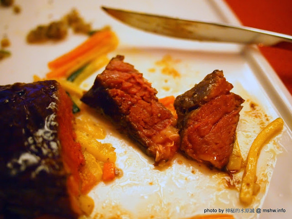 Beluga Restaurant&Bar(Beluga 法式餐酒館)：【食記】台中Beluga Restaurant & Bar 法式餐酒館@西屯 : 炫彩奪目,低調中帶點奢華!米其林等級的南法美味