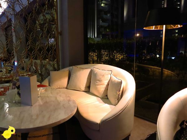 【台中】Beluga法式餐廳-池畔上美妙的餐廳